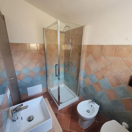 Marine Call With A Terrace Overlooking The Sea Lejlighed Murta Maria